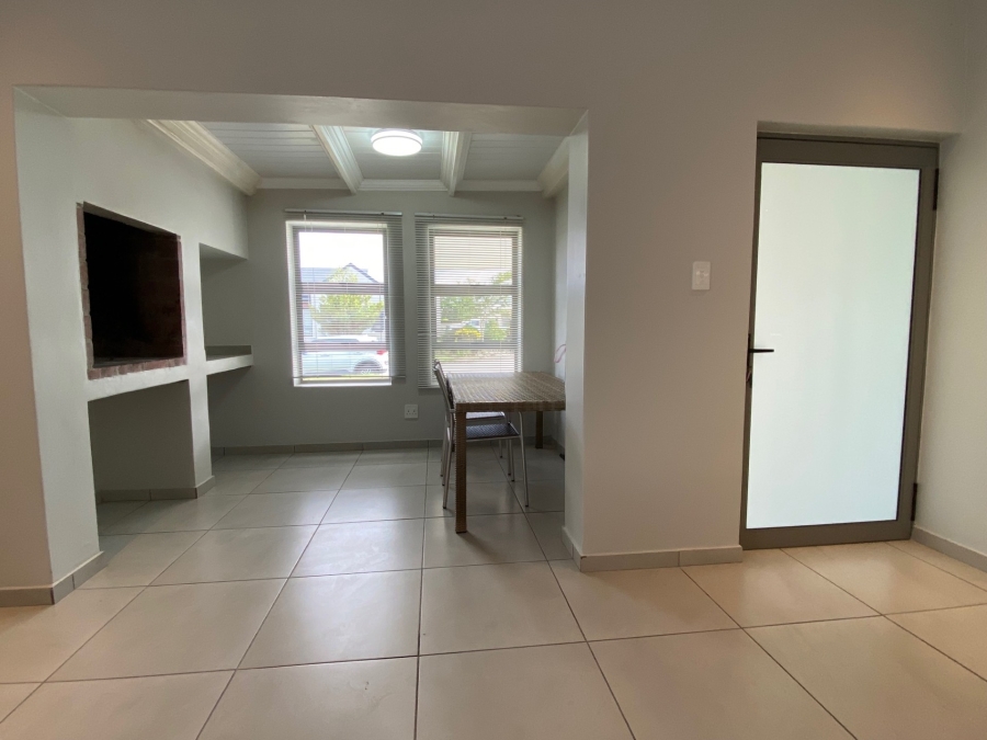 3 Bedroom Property for Sale in Blue Mountain Village Western Cape